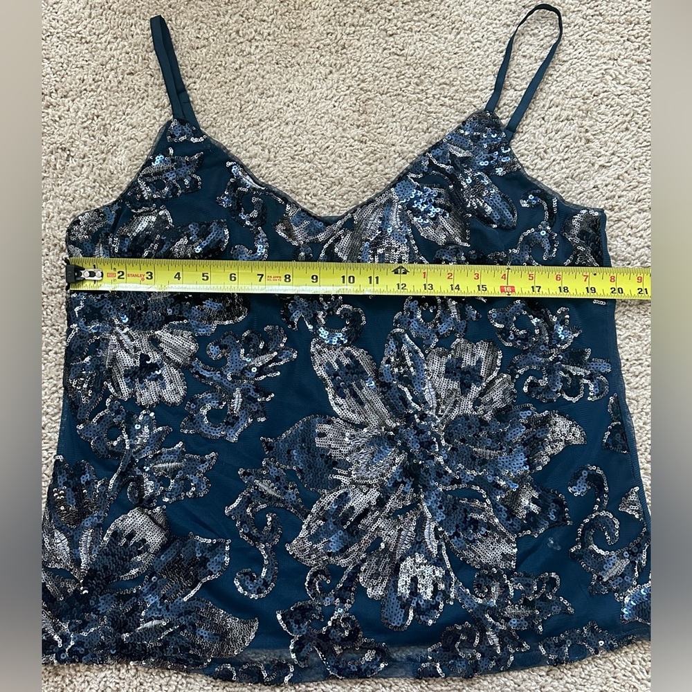 White House Black Market Blue Sequin Floral Cami Tank Size XL Tank Top - Picture 4 of 6
